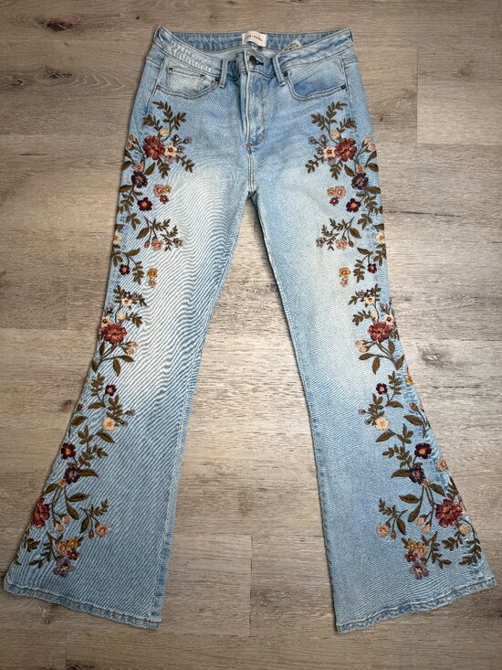 DRIFTWOOD Denim - Driftwood Farrah Floral Embroidered Flare Jeans Light Wash 28